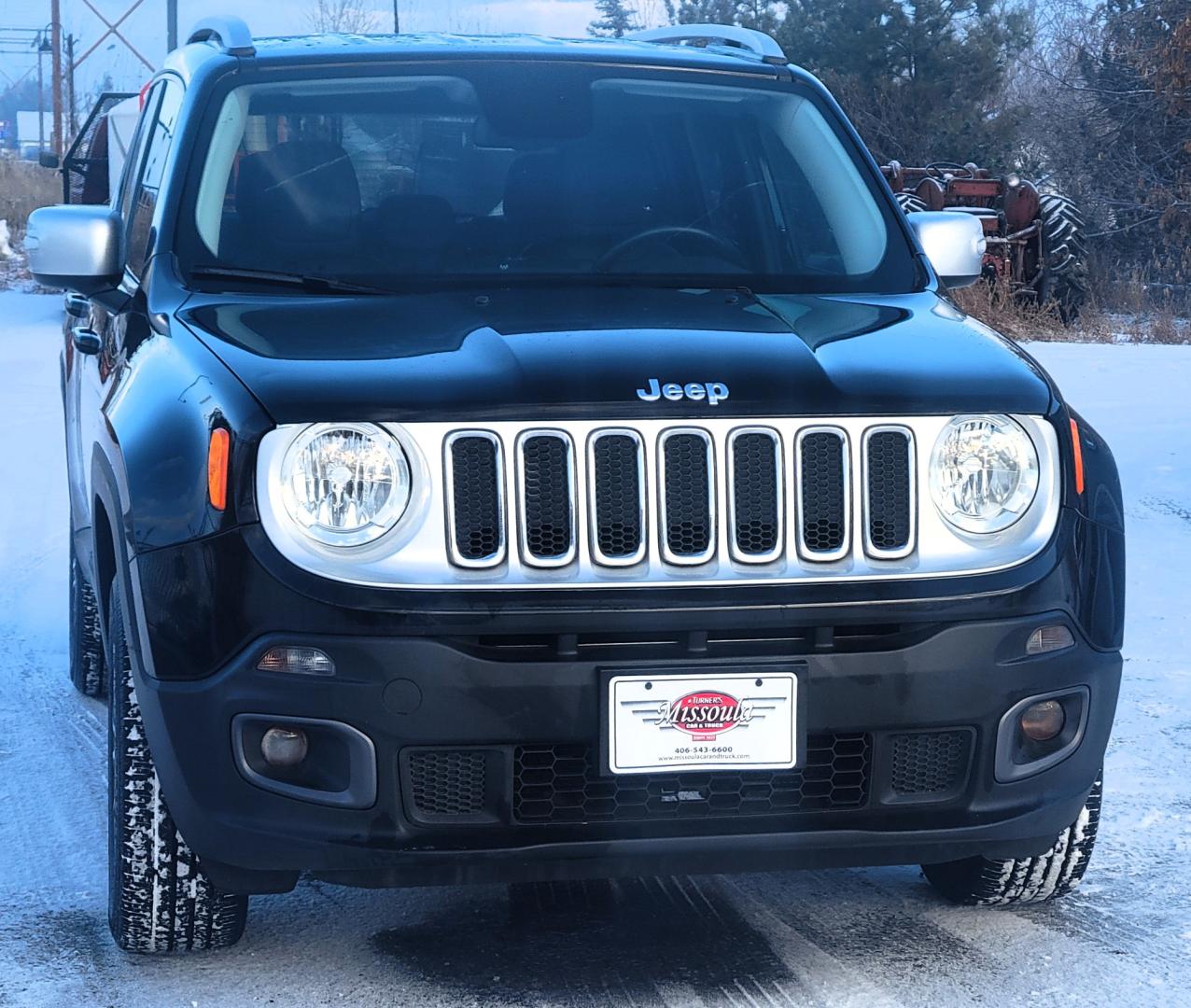 2015 Black /Black Jeep Renegade Limited (ZACCJBDT7FP) with an 2.4L I4 engine, 8 Speed Automatic transmission, located at 450 N Russell, Missoula, MT, 59801, (406) 543-6600, 46.874496, -114.017433 - 4 Wheel Drive. Automatic Transmission. Navigation. Heated Power Seats. Air. Cruise. Tilt. Backup Camera. AM FM XM. Bluetooth. Power Windows and Locks. Remote Start. - Photo#4